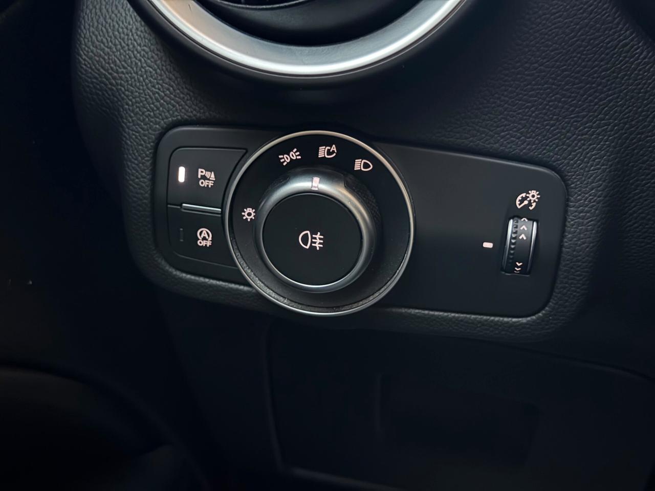 Alfa Romeo Stelvio 2.2 Turbodiesel 190 CV AT8 RWD Business
