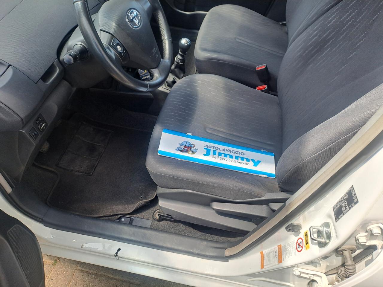 Toyota Yaris 1.3 5 porte Sol