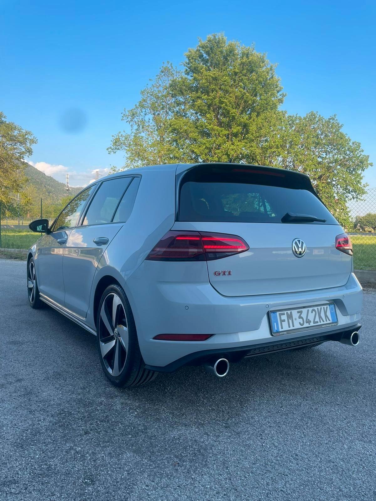 Volkswagen Golf GTI Performance 2.0 245 CV TSI 5p. BMT