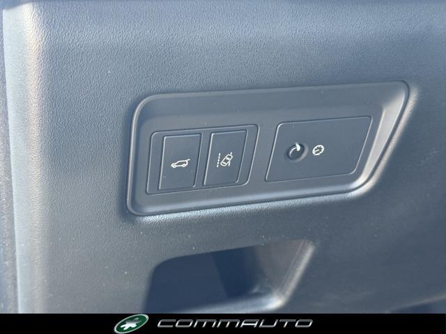LAND ROVER Discovery 3.0 TD6 249 CV HSE 7p