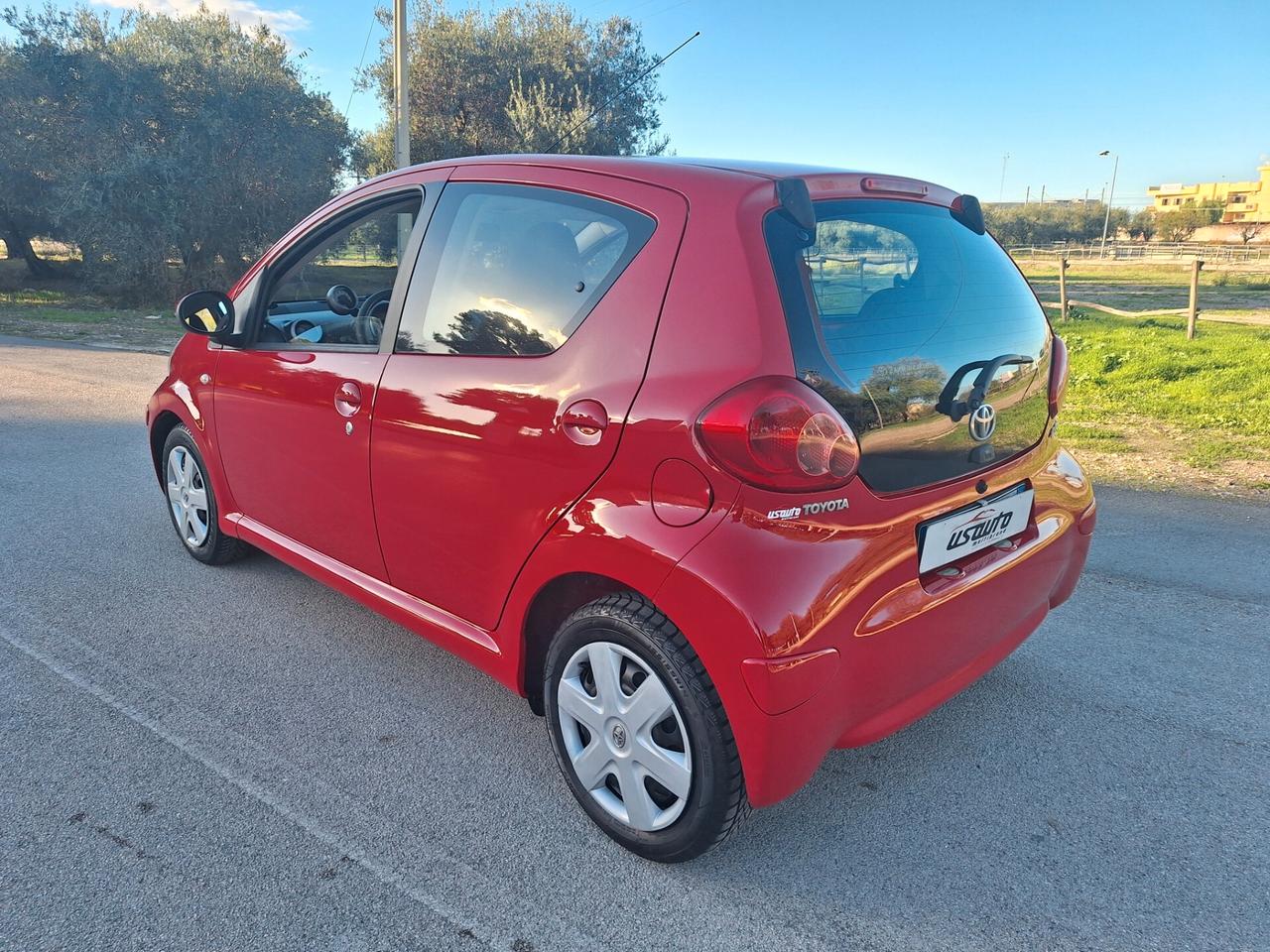 Toyota Aygo 1.0 5 porte 112000 km 2009