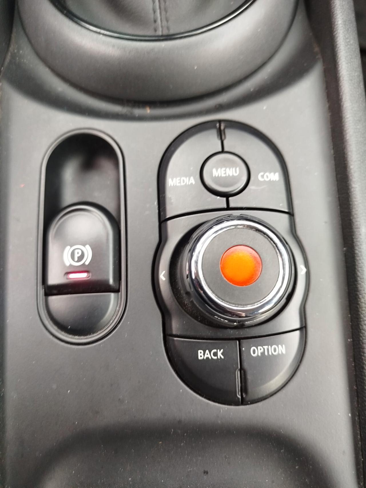 Mini Cooper Clubman 136cv*PREZZO VERO* IVA DEDUCIBILE- GARANZIA 12 MESI