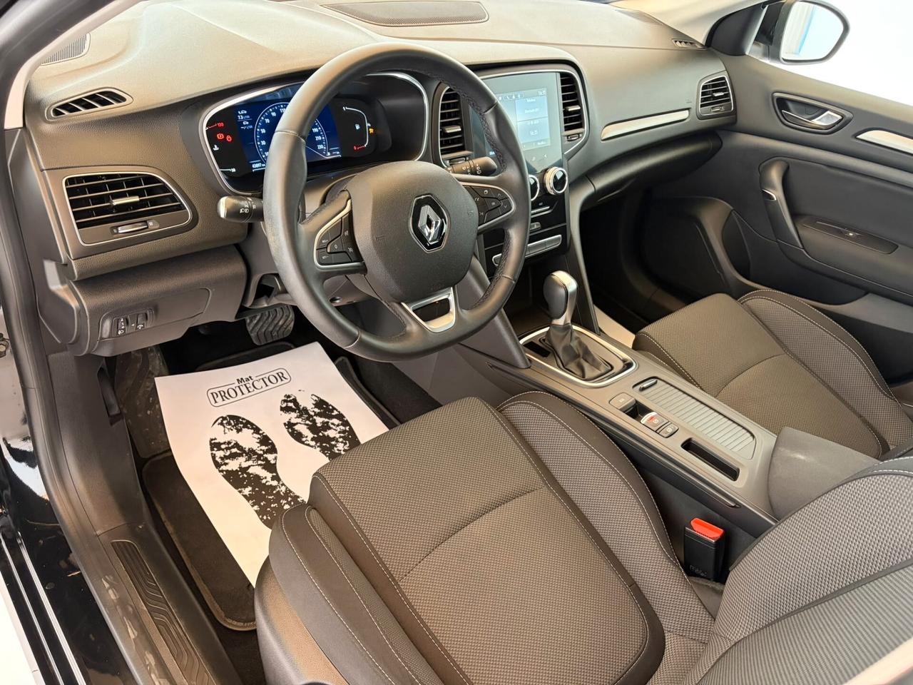 Renault Mégane Sporter Blue dCi 115 CV EDC Equilibre - NEOPATENTATI
