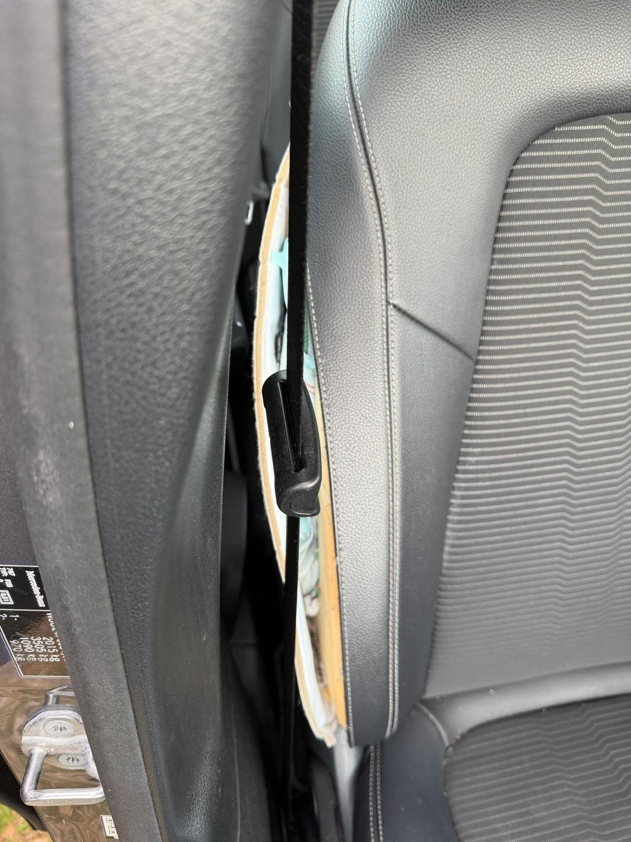 Mercedes-benz B 180 - 2019