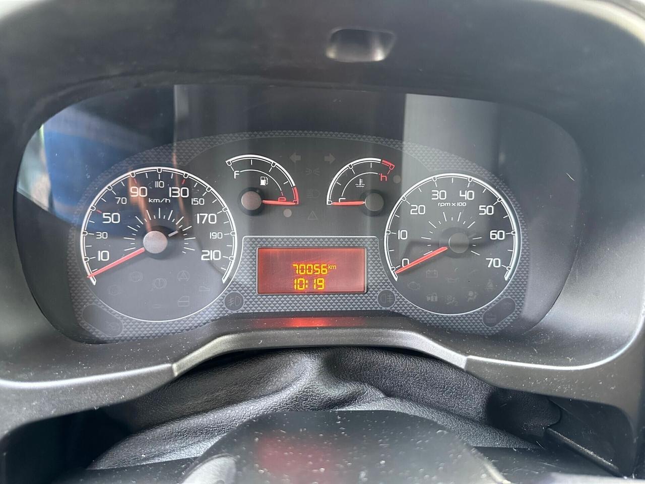 Fiat Qubo 1.3 MJT 95 CV Trekking