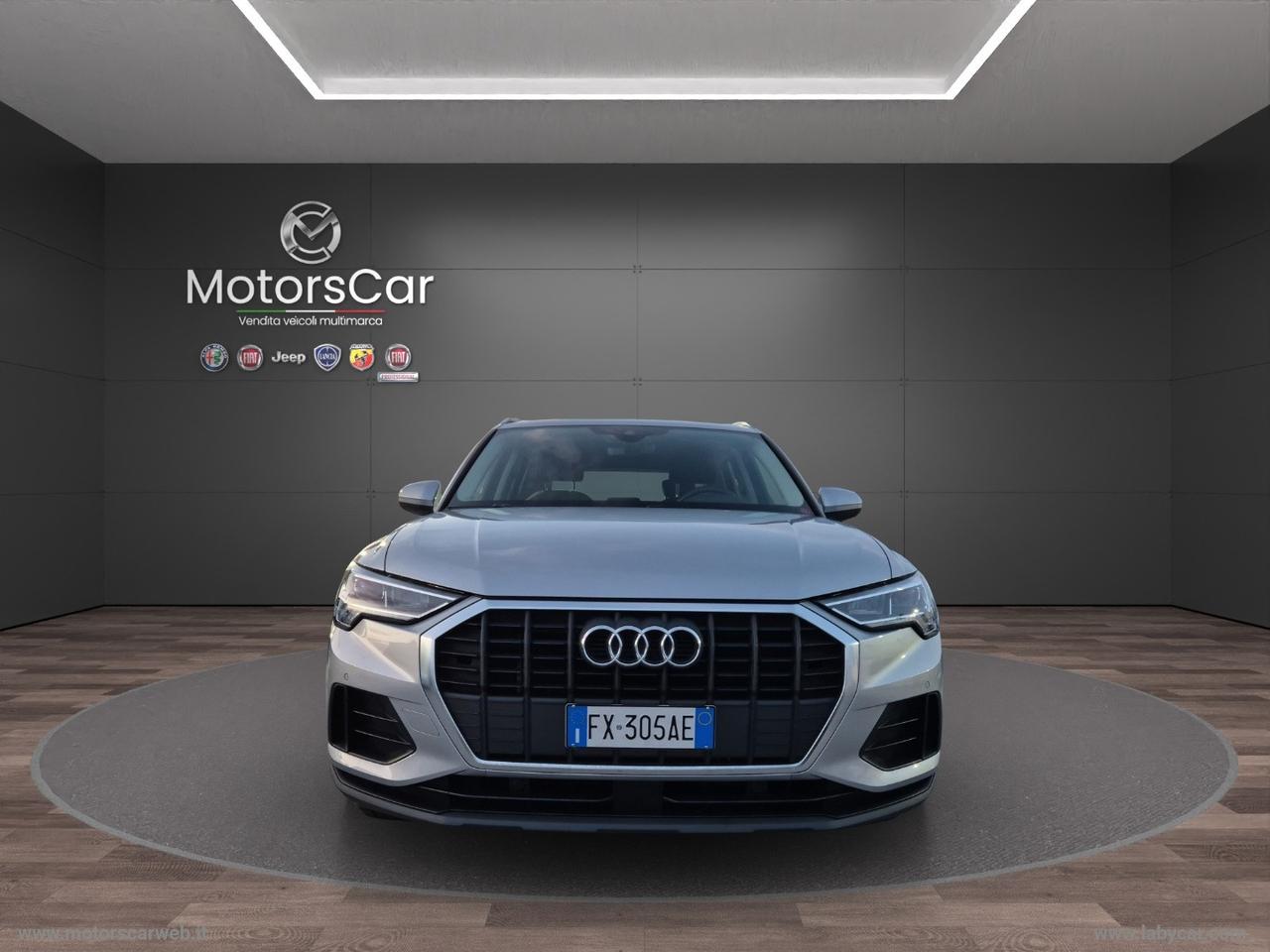 AUDI Q3 35 TFSI S tronic Business