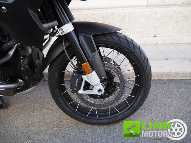 BMW R 1250 GS TRIPLE BLACK