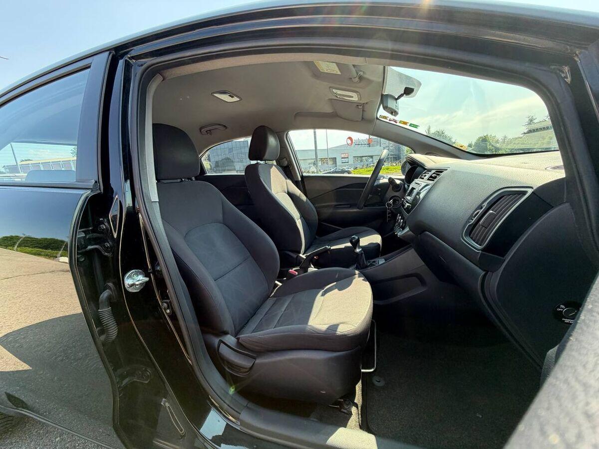 Kia Rio 1.2 cvvt Active 5p E6