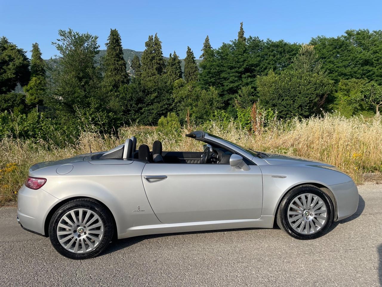 Alfa Romeo Spider Pirinfarina 2.2
