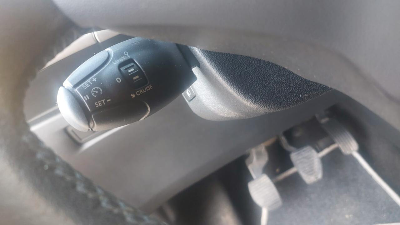 Citroen C3 EXCLUSIVE 1.1 (4CILINDRI)