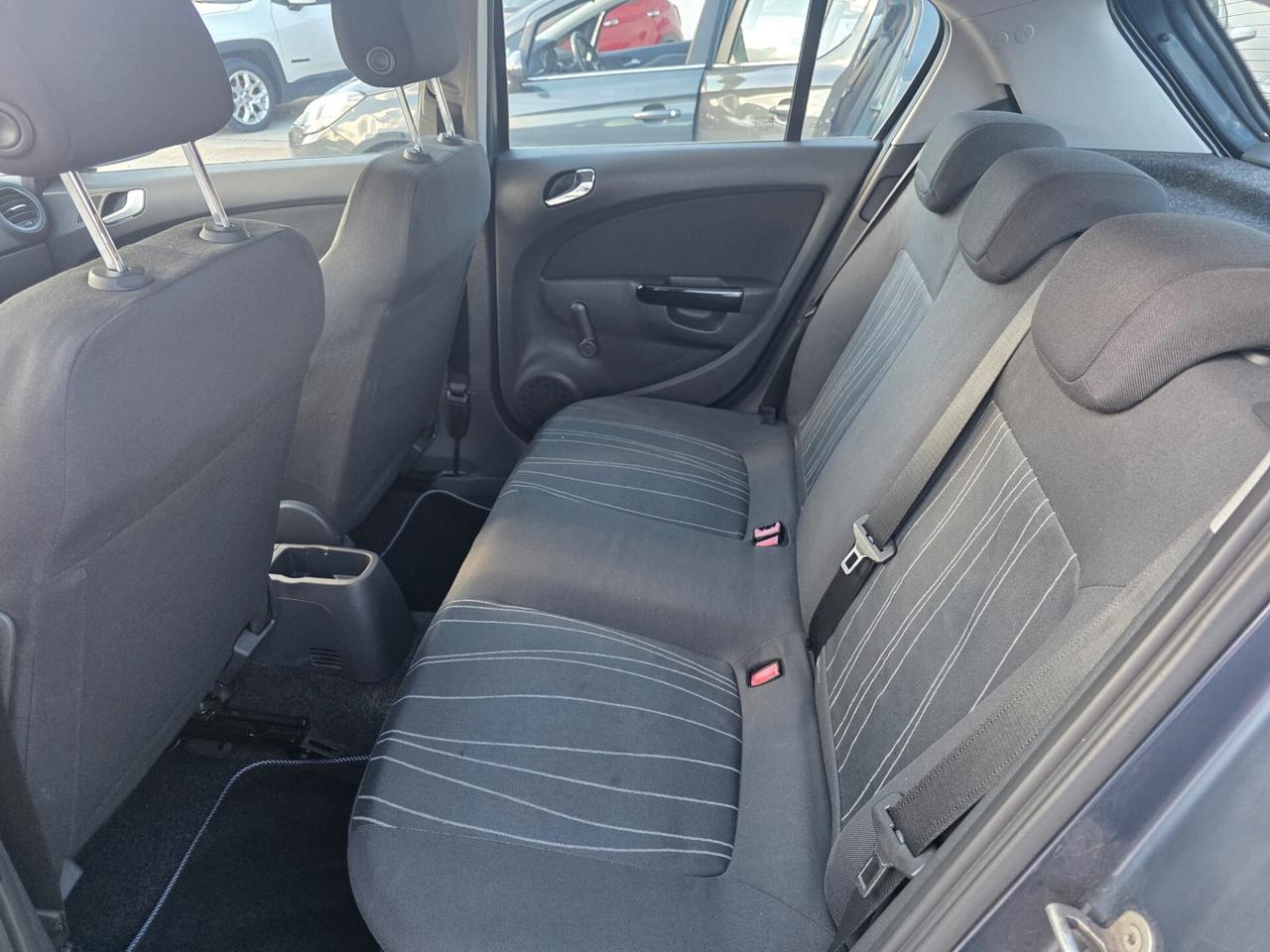 Opel Corsa 1.2 5 porte Enjoy