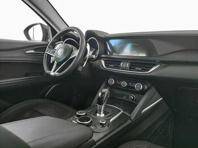 Alfa Romeo Stelvio 2.2 Turbodiesel 160 CV AT8 RWD Business