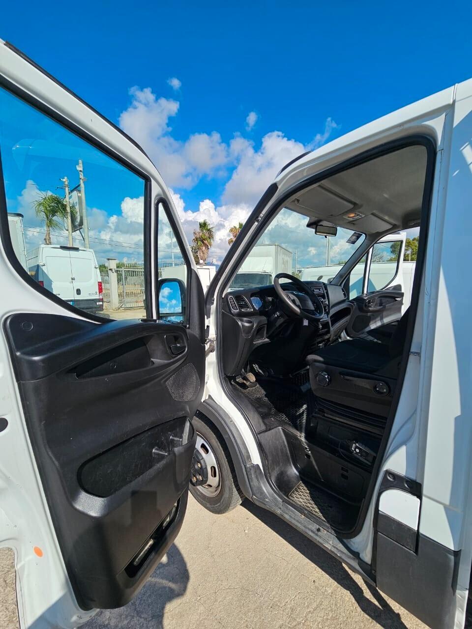 Iveco Daily 35 C 14 ribaltabile con 79.000km