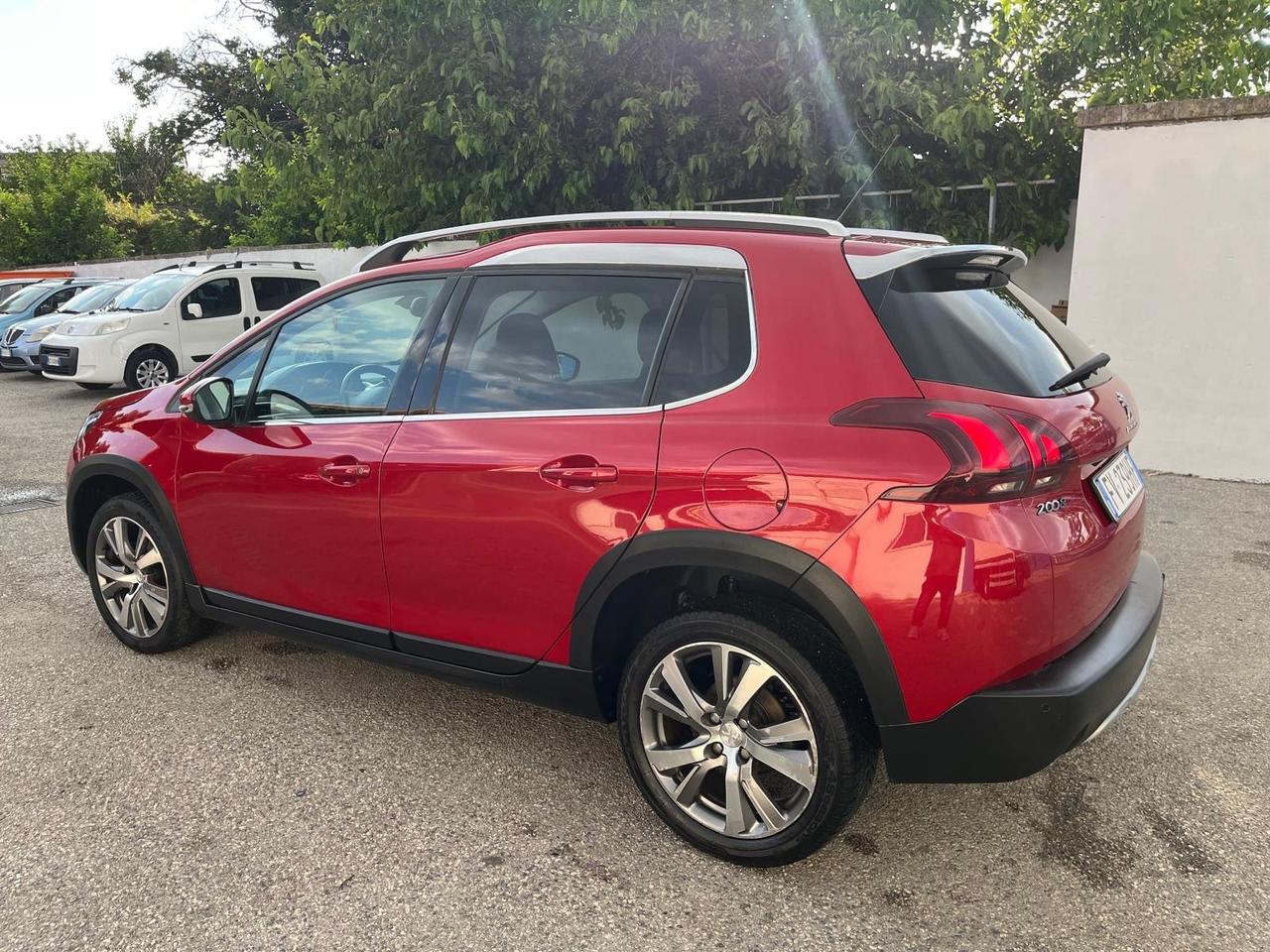 Peugeot 2008-1.5 blue hdi-allure-km 78000-2019