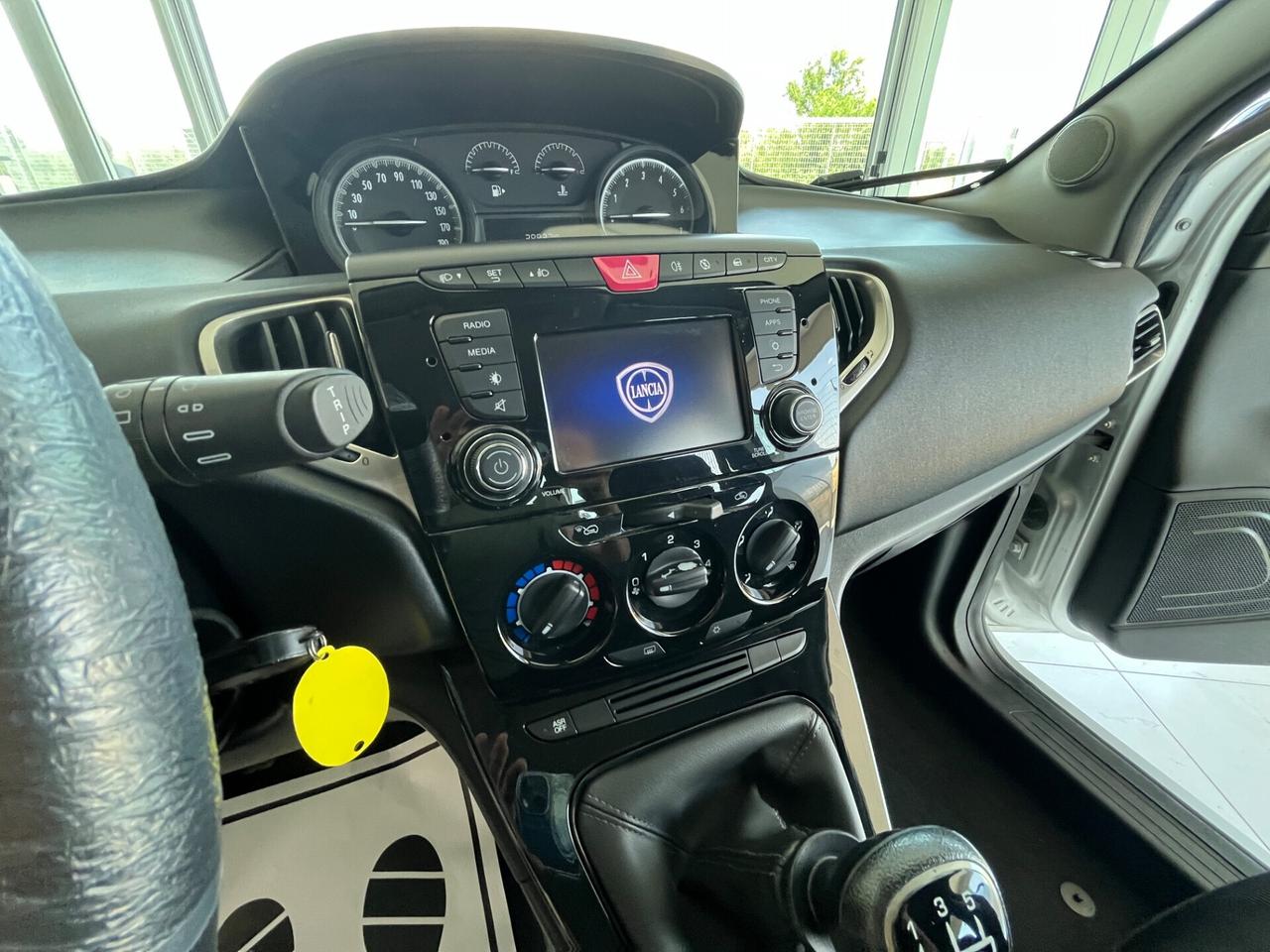 Lancia Ypsilon 1.2 69 CV 5 porte 39000 KM