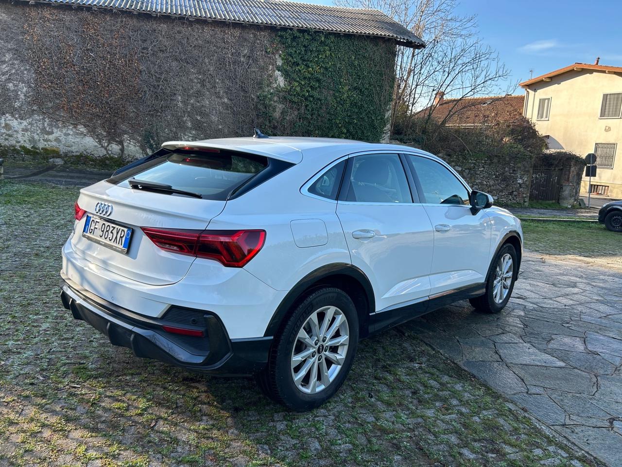 Audi Q3 SPB 45 Plug in TFSI e S tronic Business Advanced