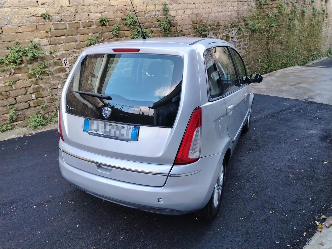 Lancia MUSA 1.3 Mjt 16V 95 CV S&S DPF Oro