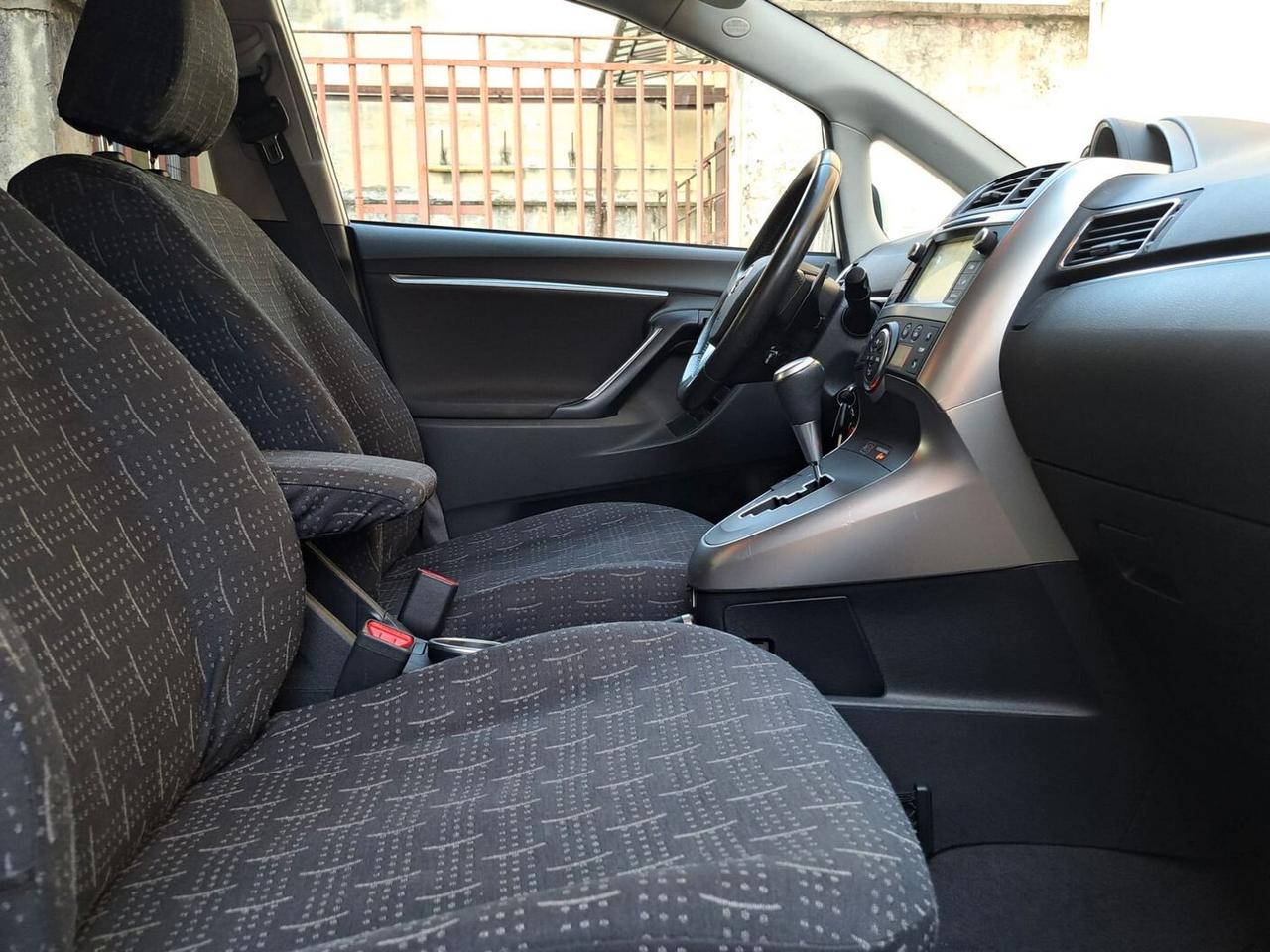 Toyota Verso 1.8 CVT Style 7 posti * 56.000 KM *