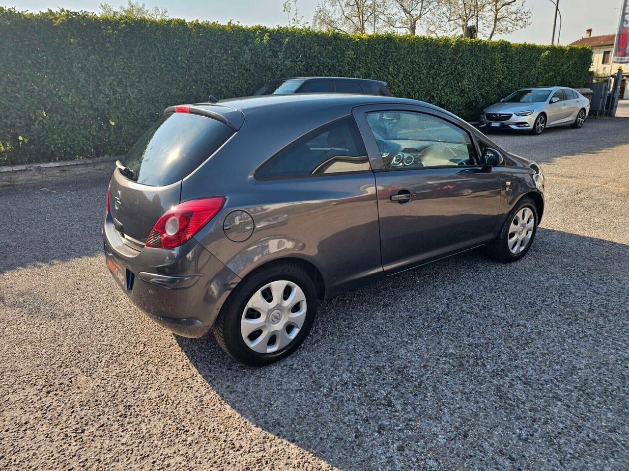 Opel Corsa 1.2 3 porte Edition