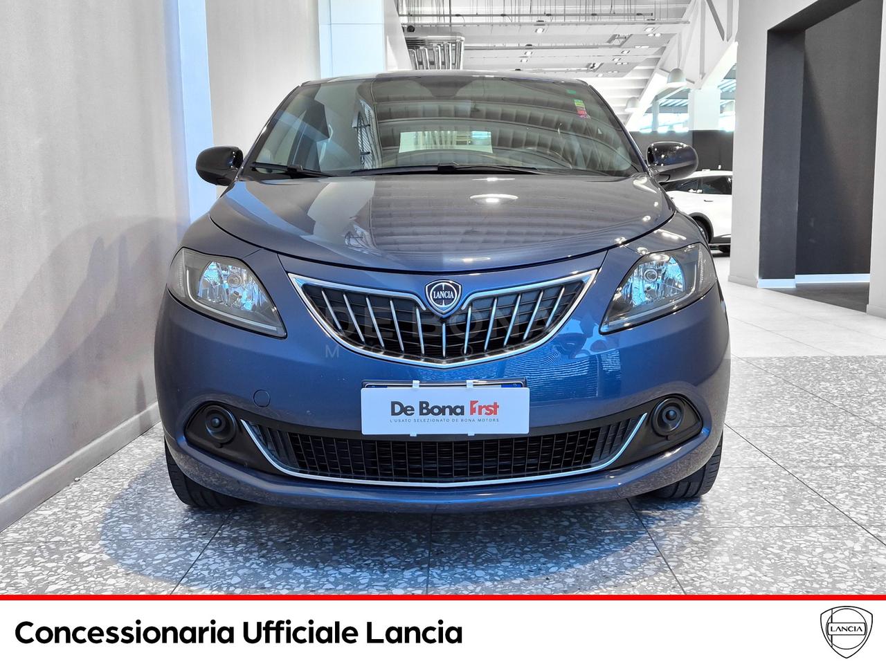 Lancia Ypsilon 1.0 firefly hybrid silver s&s 70cv