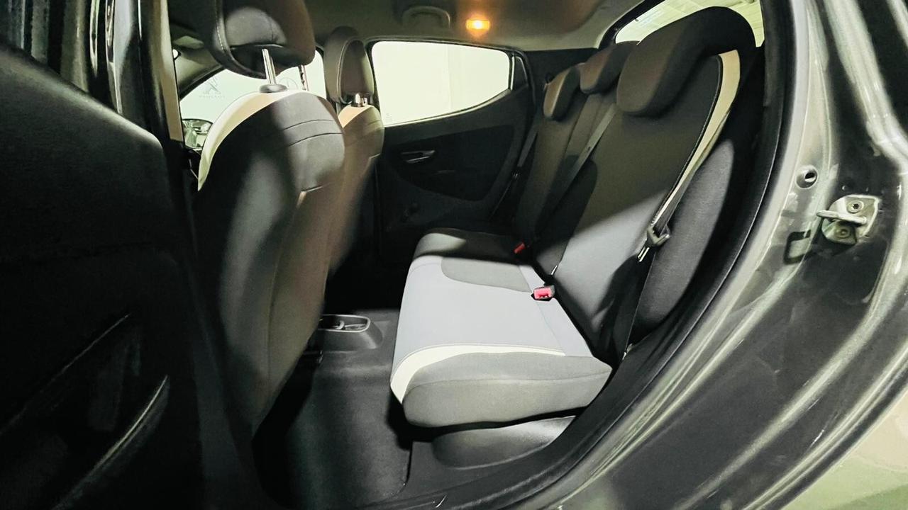 Lancia Ypsilon 1.2 69 CV Platinum anno 2015