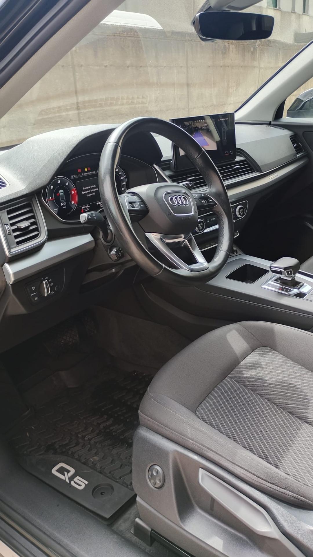 Audi Q5 40 TDI 204 CV quattro S tronic Business Advanced