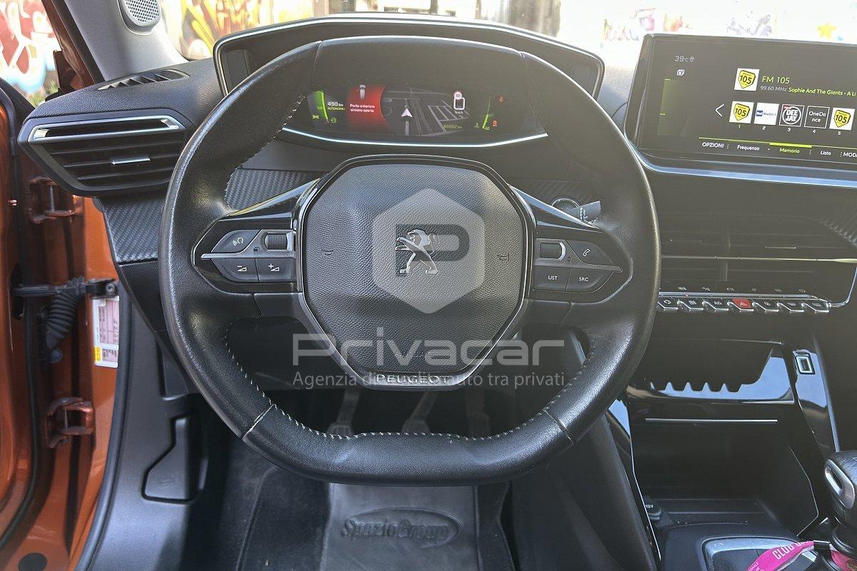PEUGEOT 2008 PureTech 100 S&S Allure Navi Pack