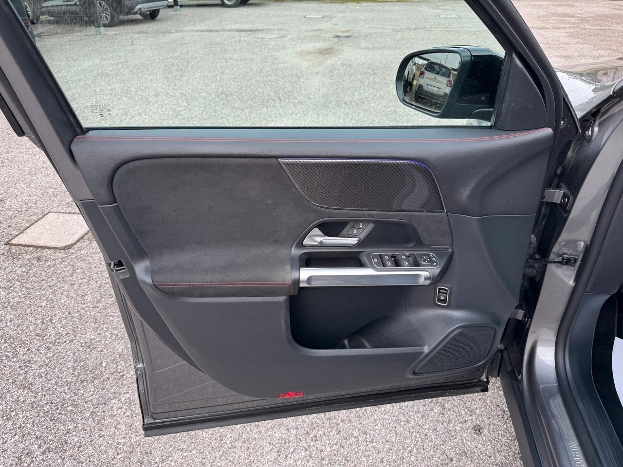 Mercedes-Benz GLB 200 d Premium auto Pack Luci - Garanzia Merc. 4 Anni