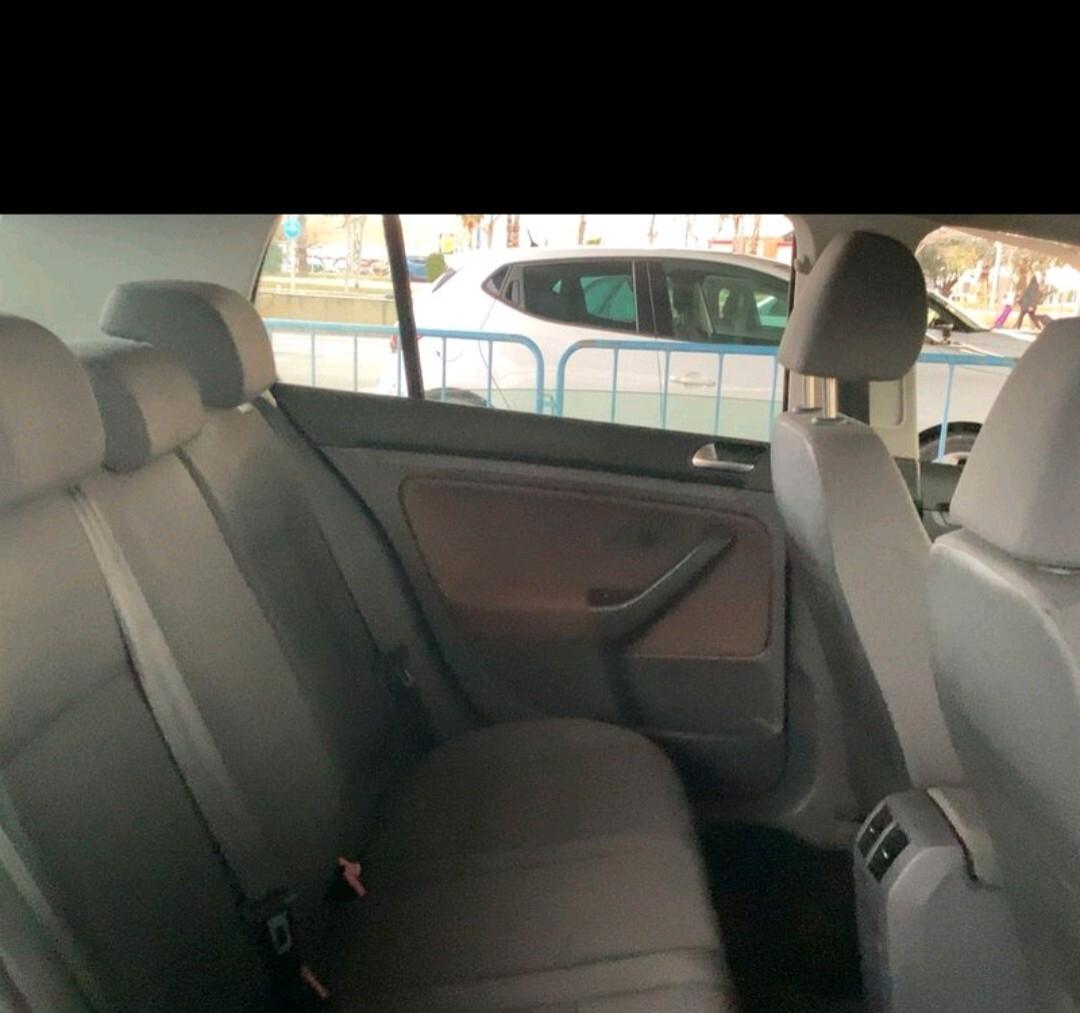 Volkswagen Golf 1.9 TDI DPF 5p 2008