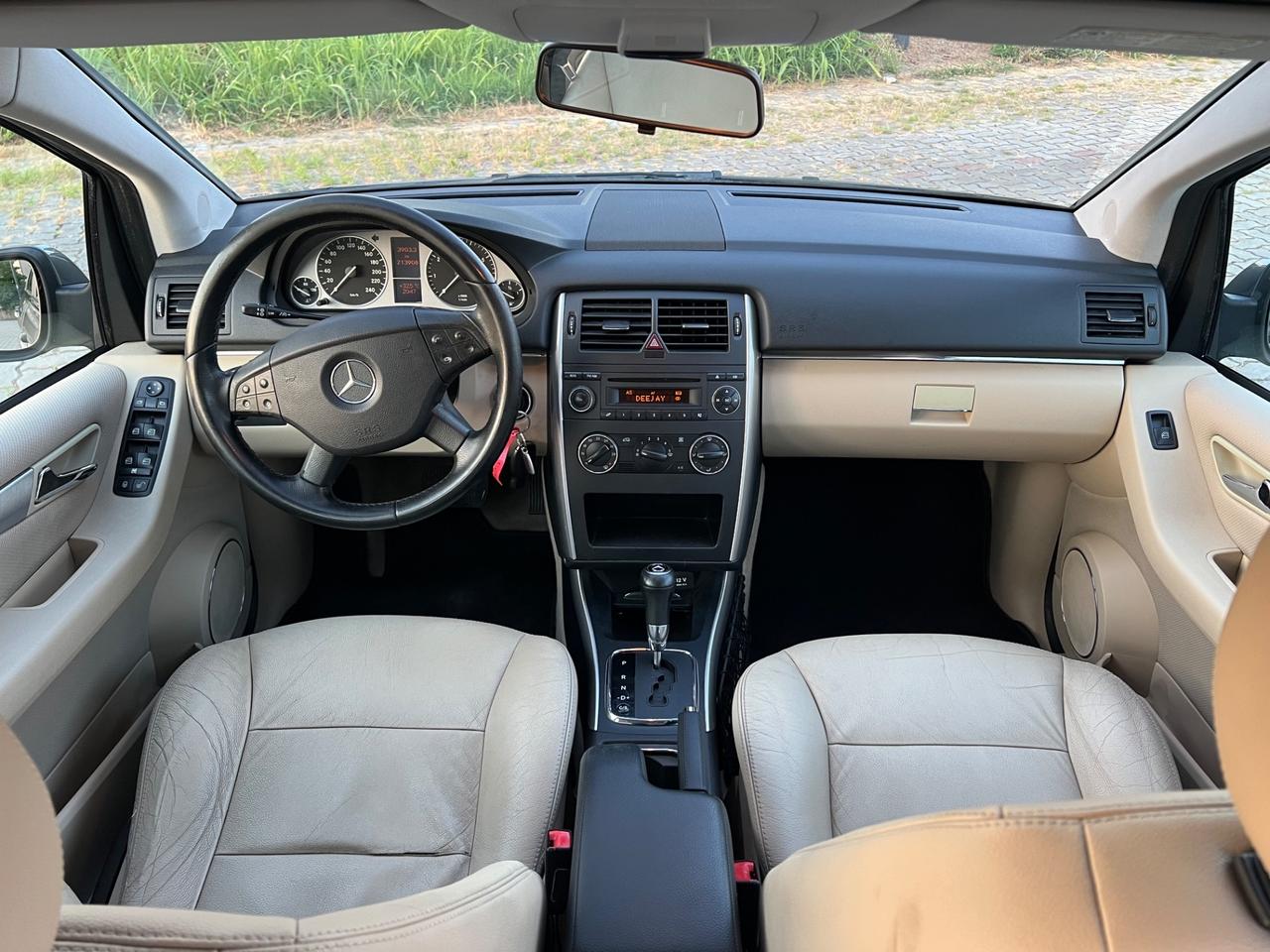 Mercedes-benz B 180 B 180 AUTOMATIC Executive