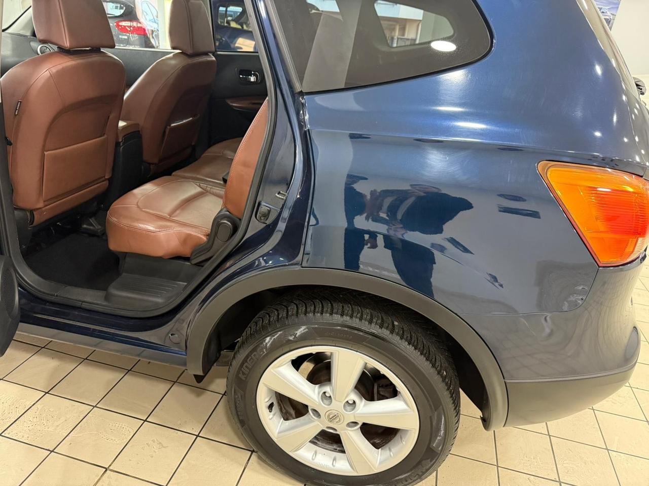 Nissan Qashqai 2.0 4x4 auto 7 posti tetto