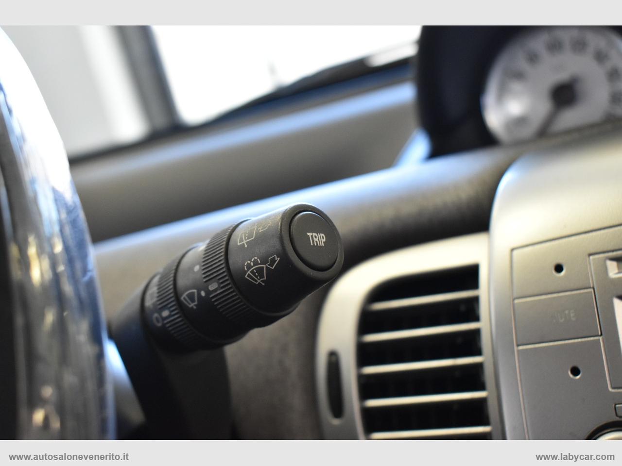 LANCIA Ypsilon 1.2 Versus
