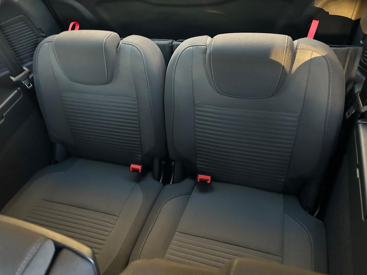Ford C-Max7 1.5 TDCi 120CV 7 Posti Gancio Traino