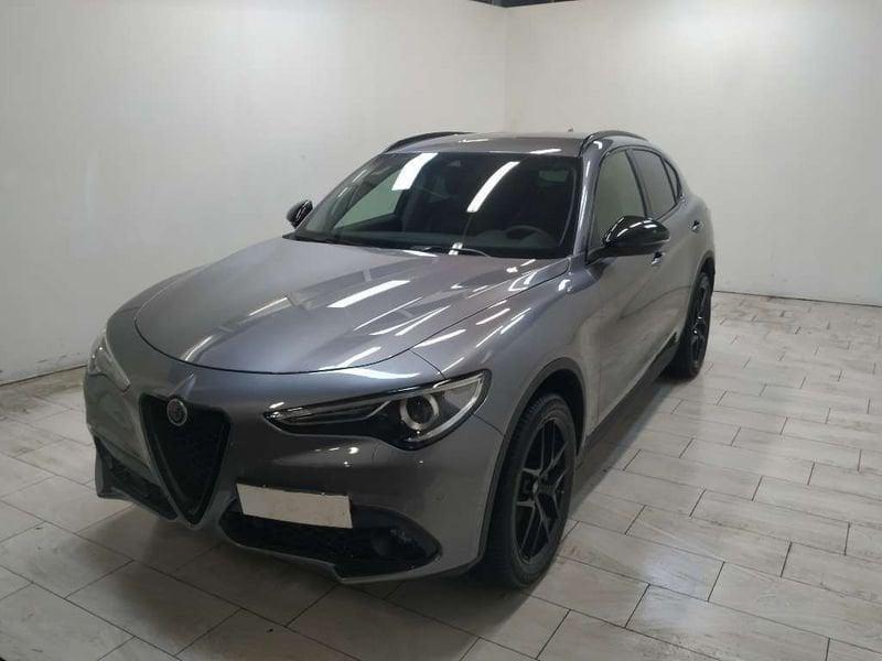 Alfa Romeo Stelvio 2.2 t Business Q4 190cv auto my19