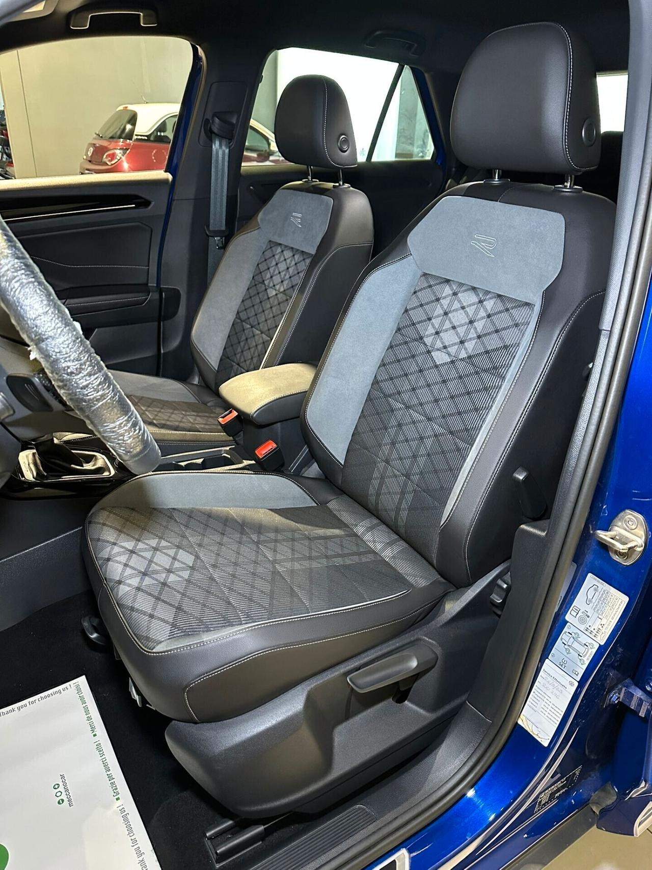 Volkswagen T-Roc 2.0 TDI SCR 150 CV DSG 4MOTION R-Line