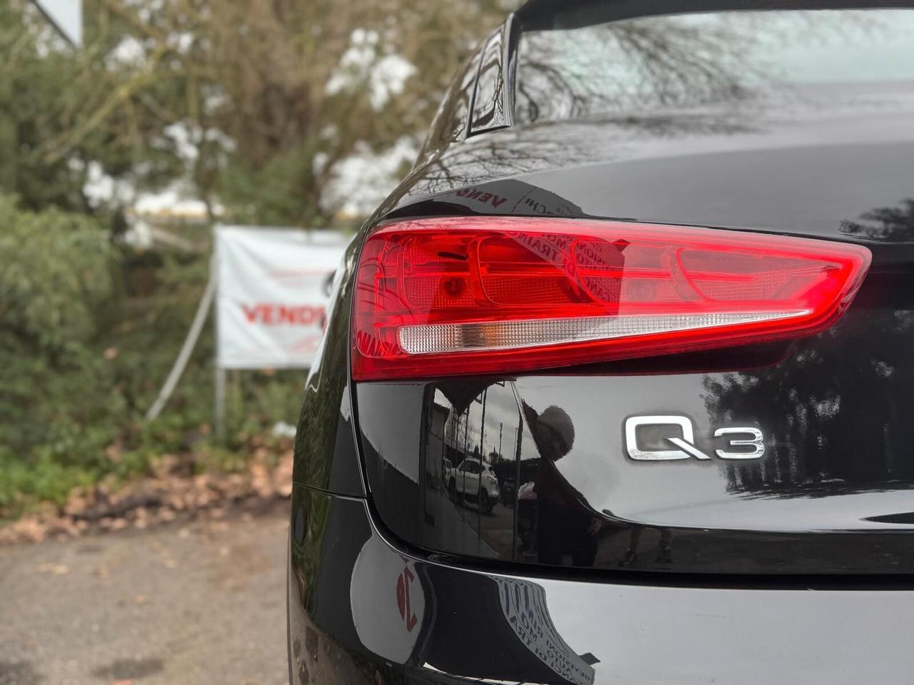 Audi Q3 2.0 TDI 120 CV Business