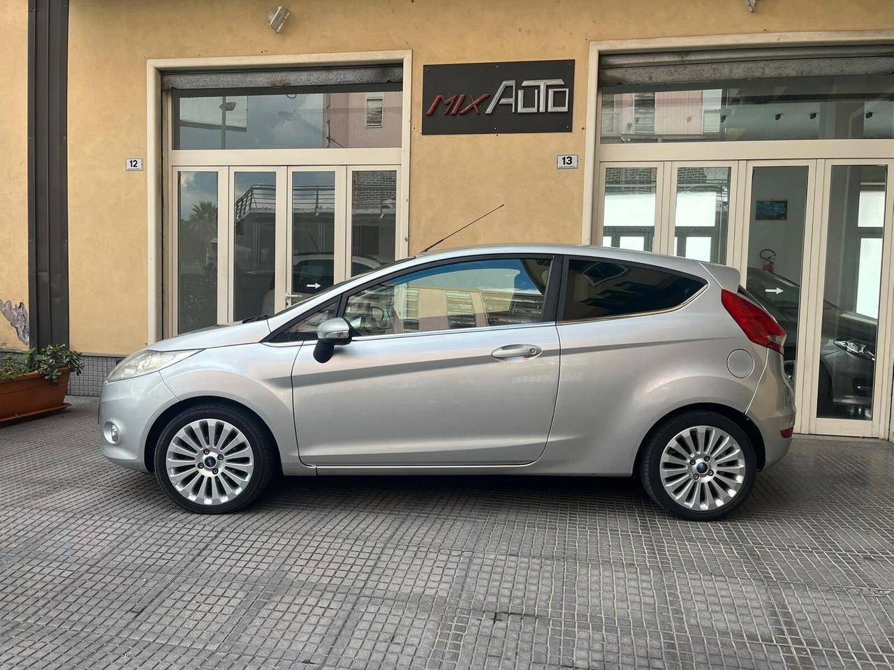 Ford Fiesta 1.4 TDCi 68CV 3 porte Titanium