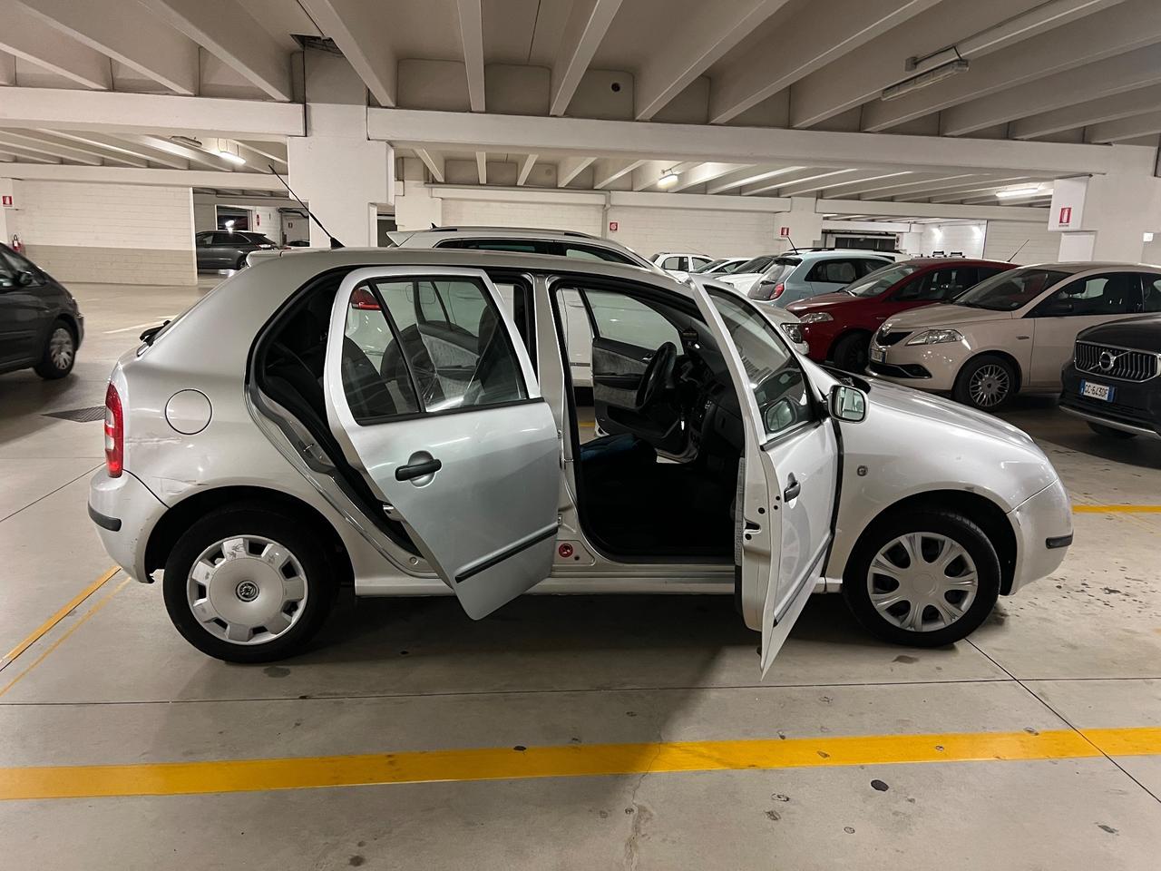 Skoda Fabia 1.2 12V 70CV 5p. Style