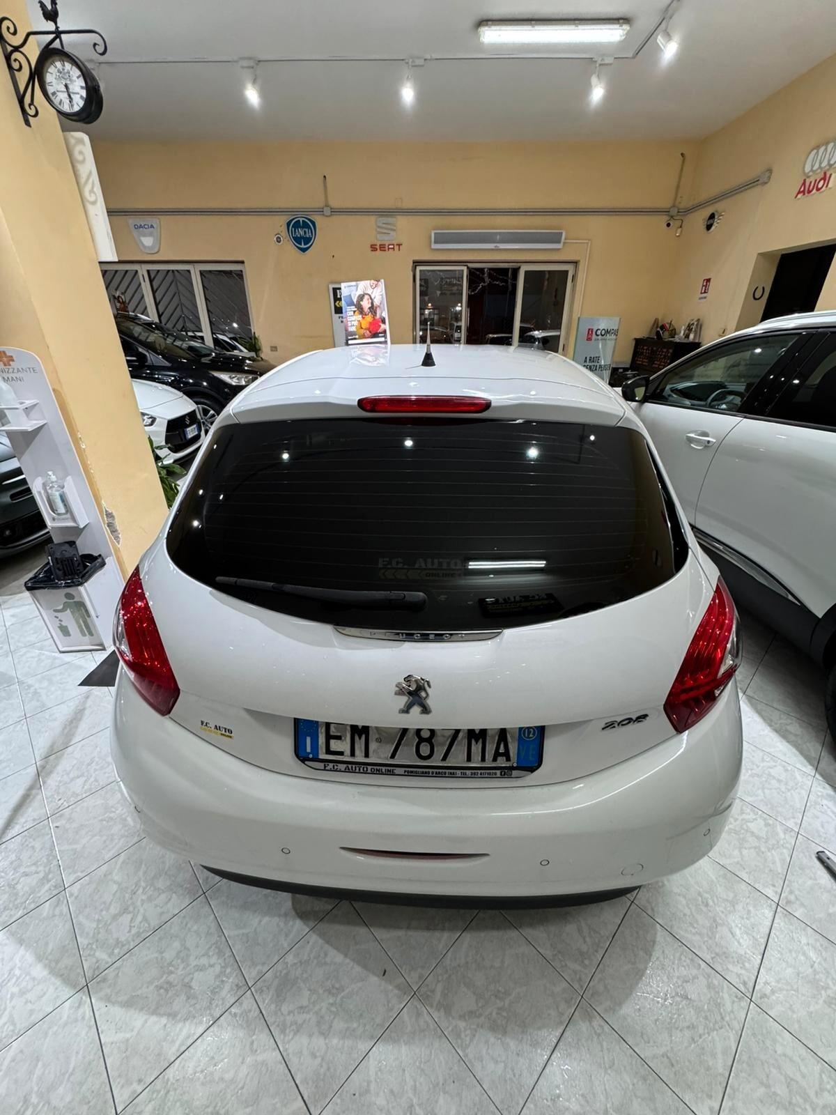 Peugeot 208 1.4 HDi 68 CV 5 porte Allure