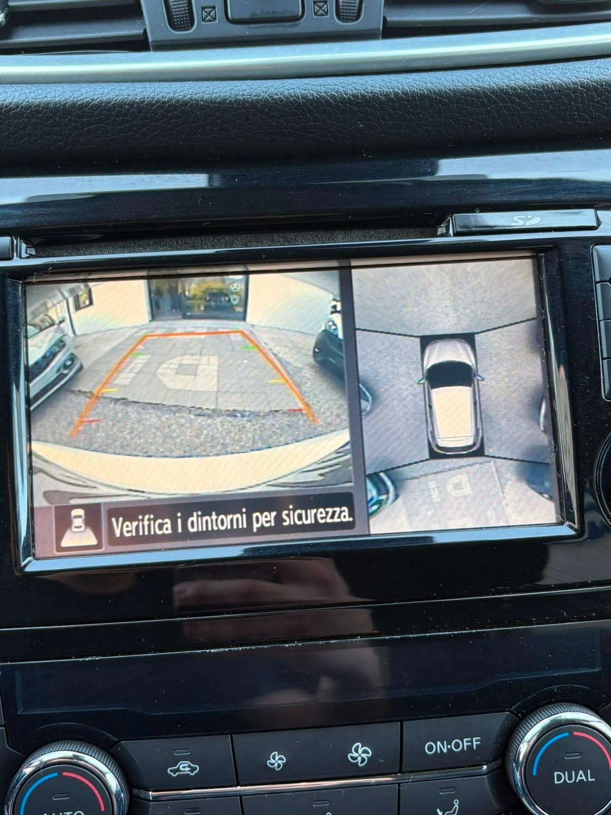 Nissan Qashqai 1.5 dCi N-Connecta
