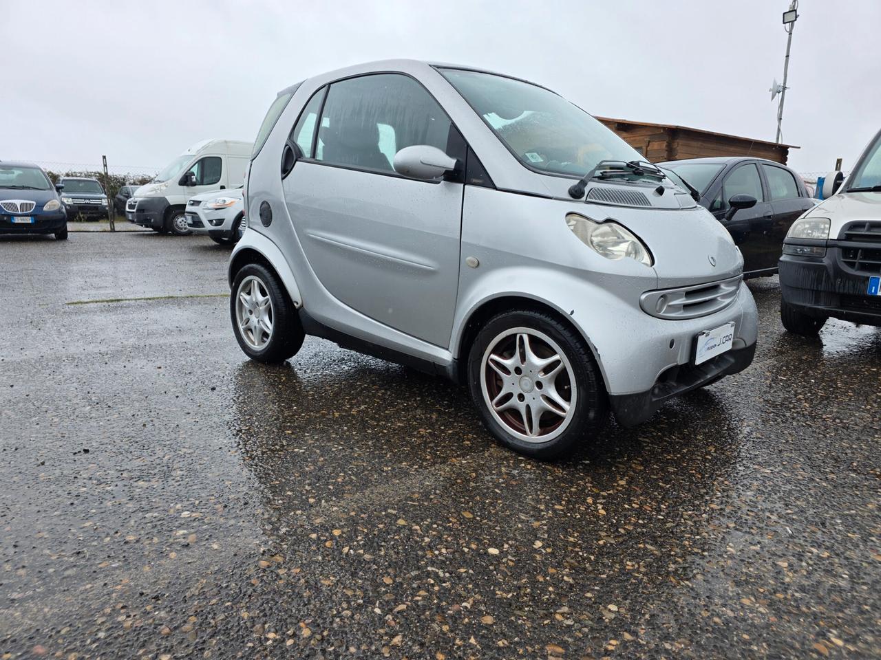 Smart ForTwo 700 coupé pure (45 kW)