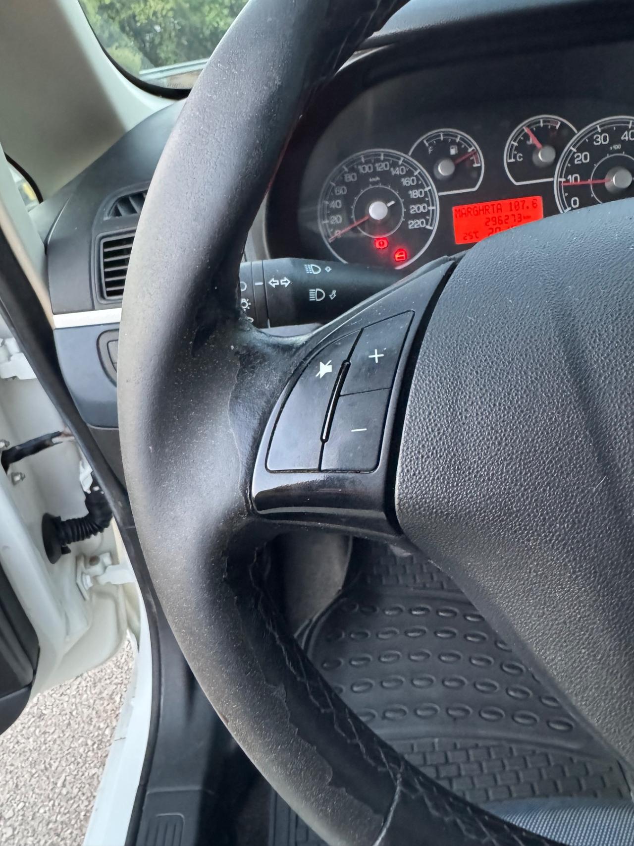 Fiat Grande Punto 1.3 multijet GANCIO TRAINO