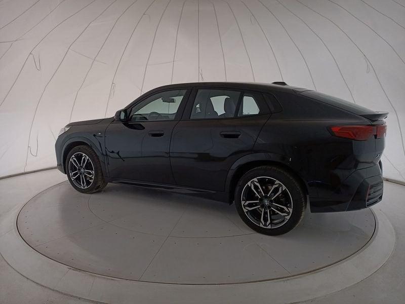 BMW X2 U10 sdrive 18d MSport auto