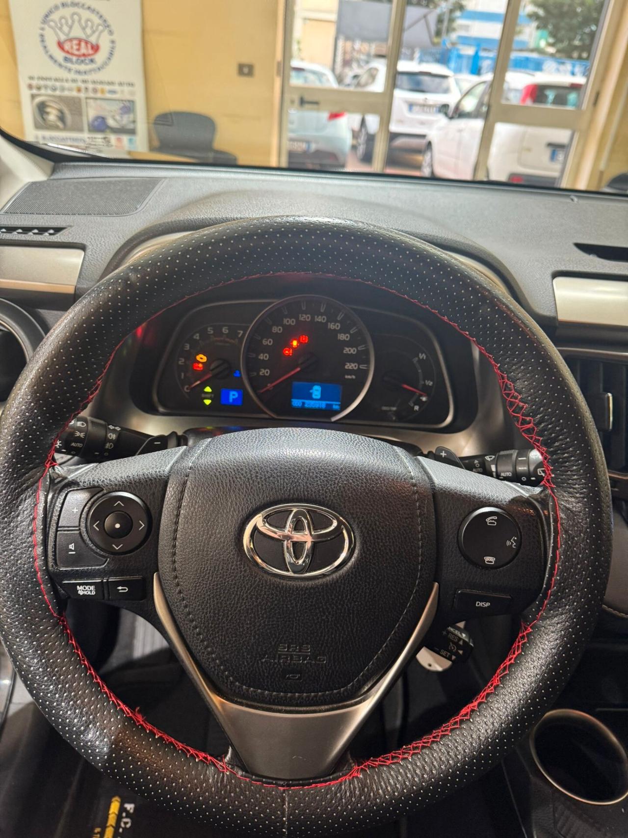 Toyota RAV 4 RAV4 2.0 D-4D 4WD Lounge