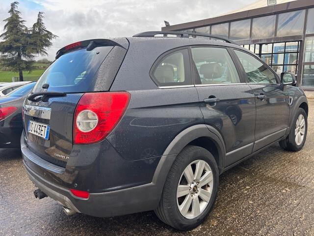 Chevrolet Captiva 2.0 VCDi 7 POSTI