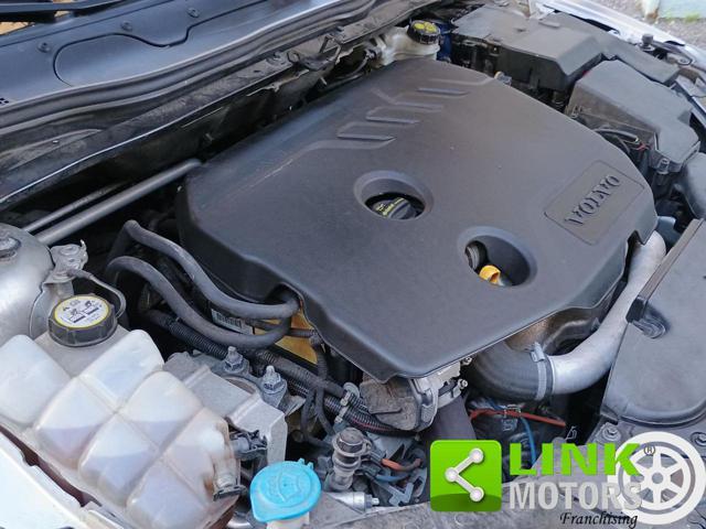 VOLVO V40 D2 1.6 Summum