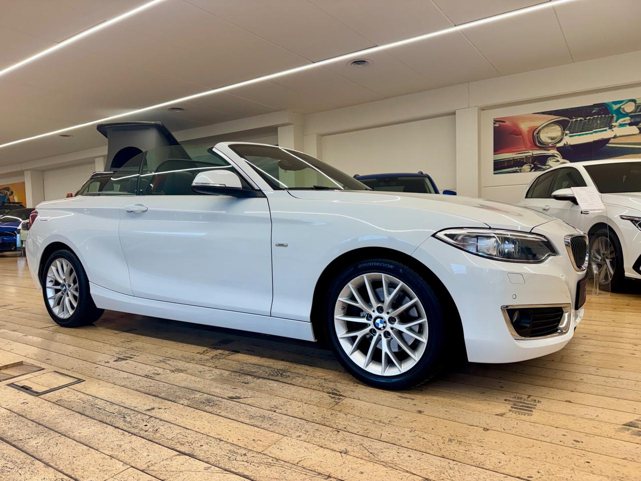 Bmw 220 220i Cabrio LUXURY SPORT
