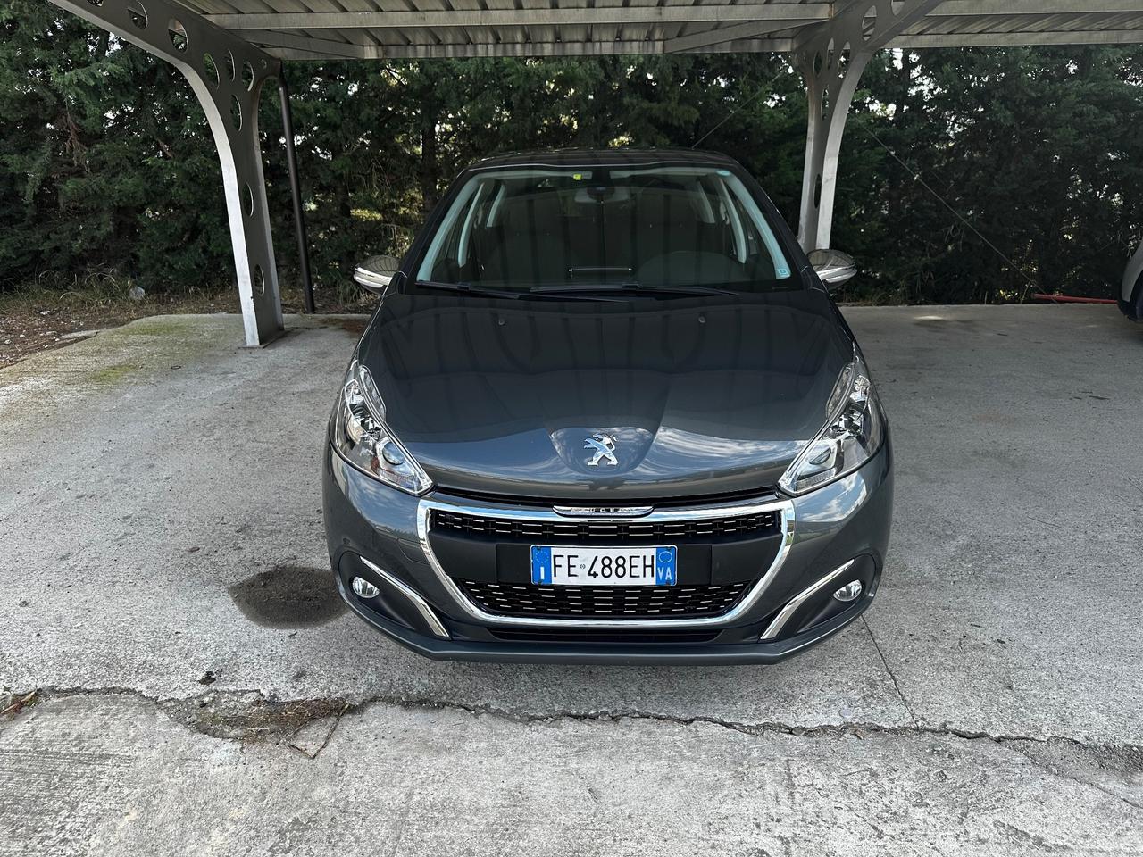 Peugeot 208 PureTech 82 5 porte Allure
