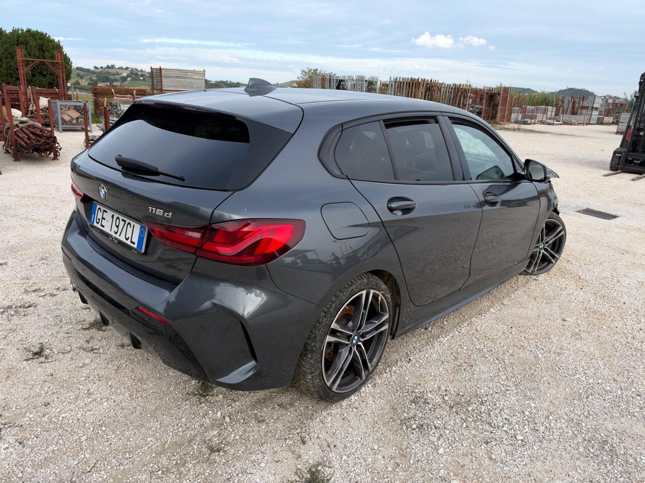 BMW serie1 116d M-Sport INCIDENTATA sinistrata
