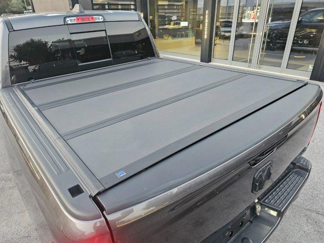 DODGE RAM 1500 5.7 V8 Crew Cab LARAMIE Black Night N1
